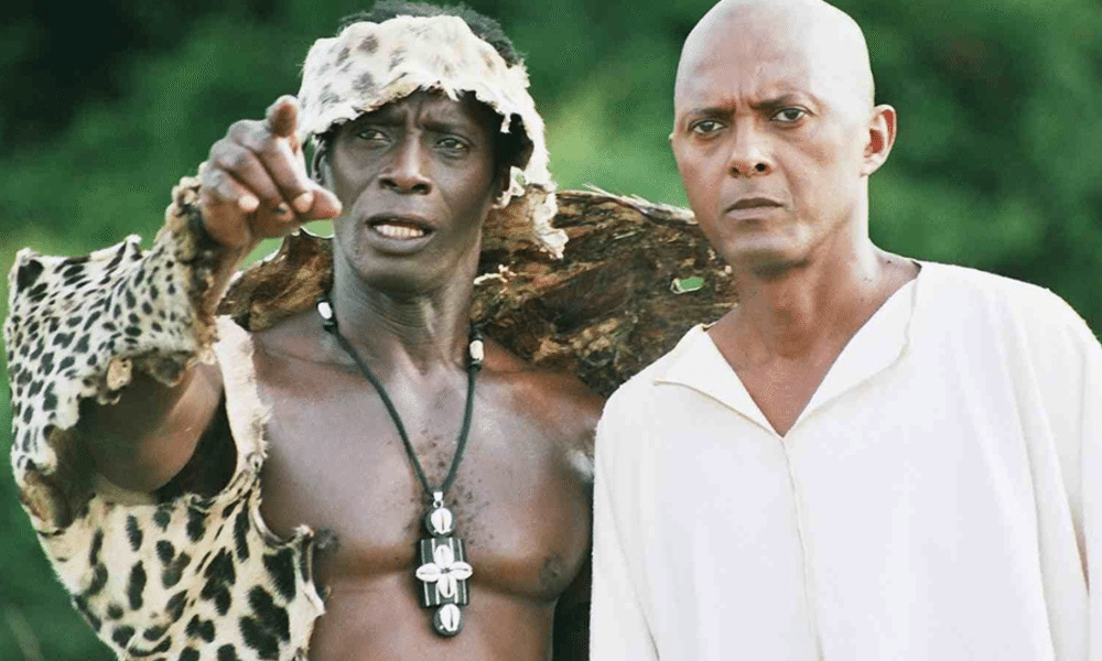 Sigiri-Bakaba-avec-Luc-St-Eloy-dans-Lost-Heritage-un-film-de-Christian-Lara